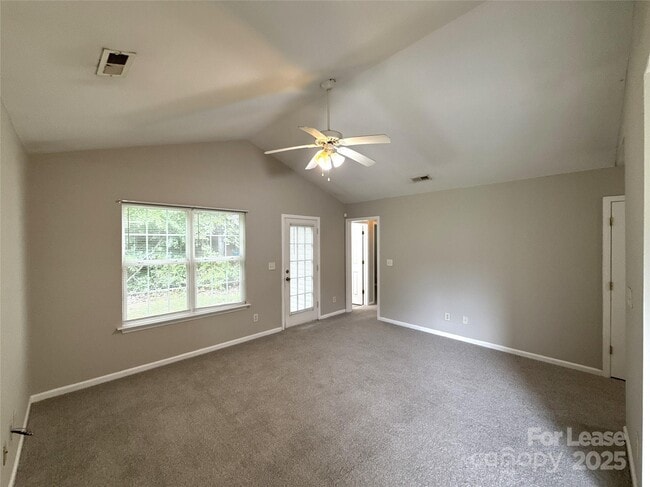 Building Photo - 5522 Stone Bluff Ct
