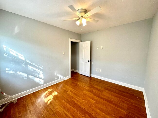 Building Photo - 101 C St