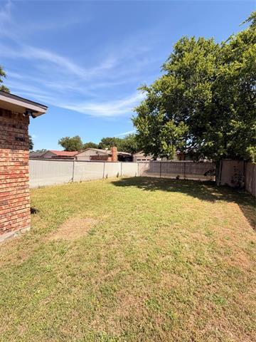 Building Photo - 7327 Cave Dr