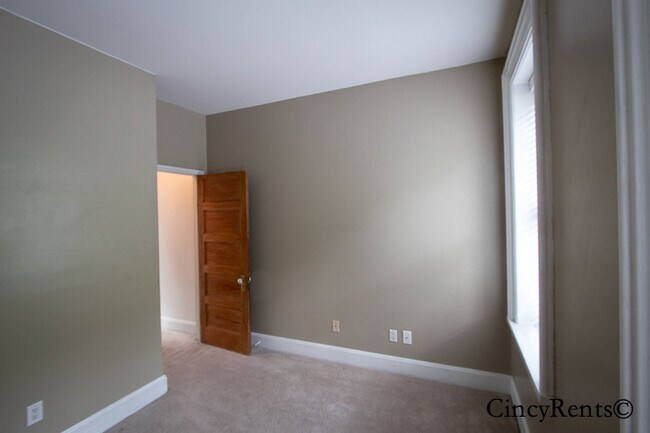 Building Photo - 61 Mulberry St