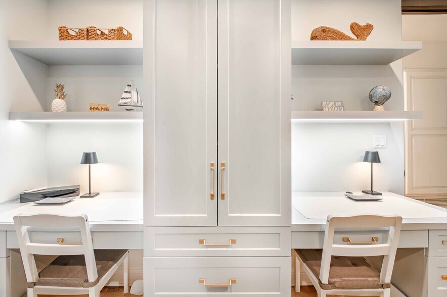 Building Photo - 319 33rd St