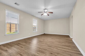 Building Photo - 9314 Sundew Ct