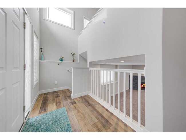 Building Photo - 1731 Riverside Dr