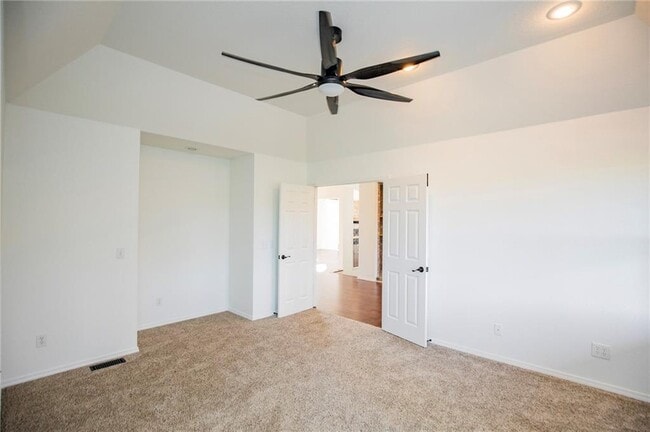 Building Photo - 8165 Old White River Rd