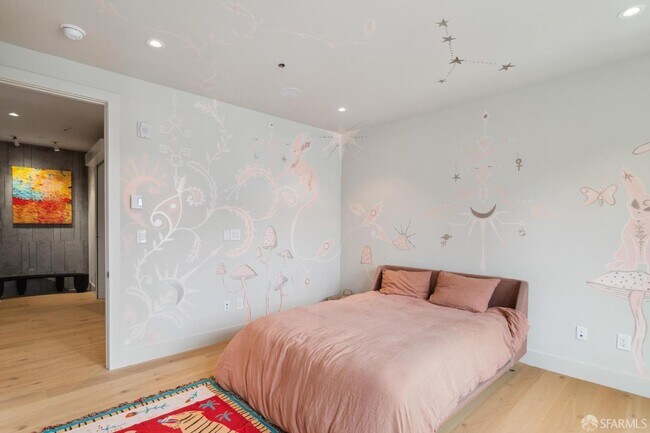 Building Photo - 754 Lake St