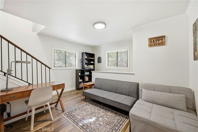 Building Photo - 528 Brentwood Dr