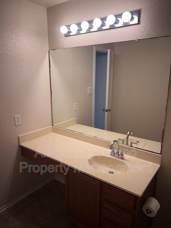 Building Photo - 7431 Cedar Farm