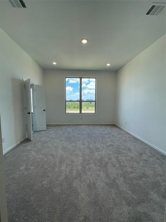 Building Photo - 5531 Holly Hvn Ct