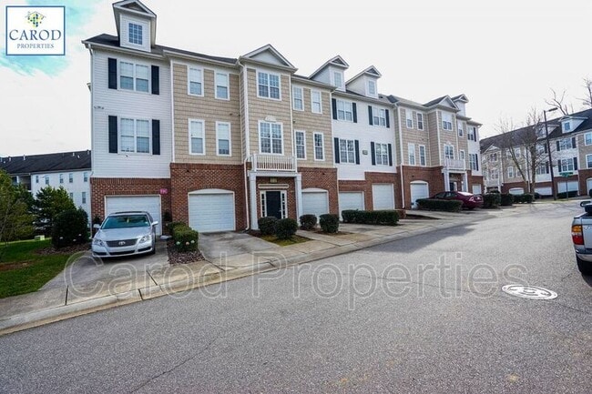 Building Photo - 6351 Park Creek Dr