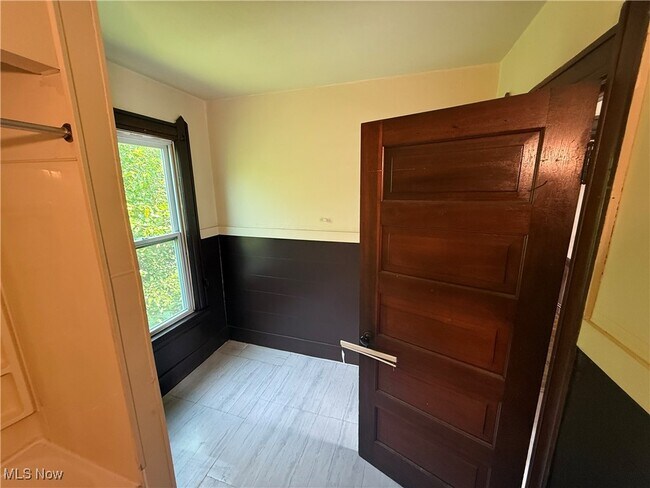Building Photo - 1355 Addison Rd