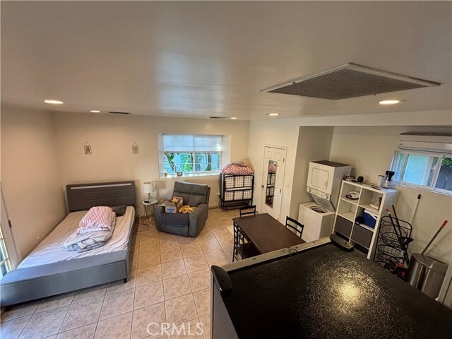 Building Photo - 5658 Cahill Ave