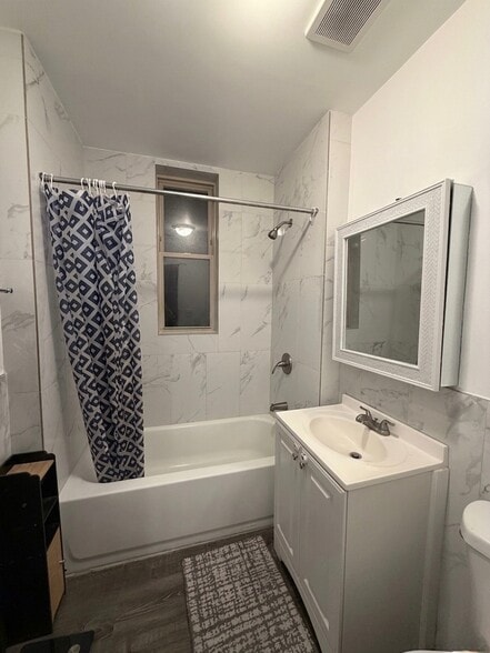 Building Photo - 2820 S Short St