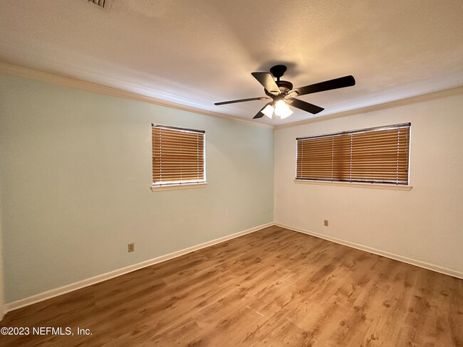 Building Photo - 7120 Sans Souci Rd