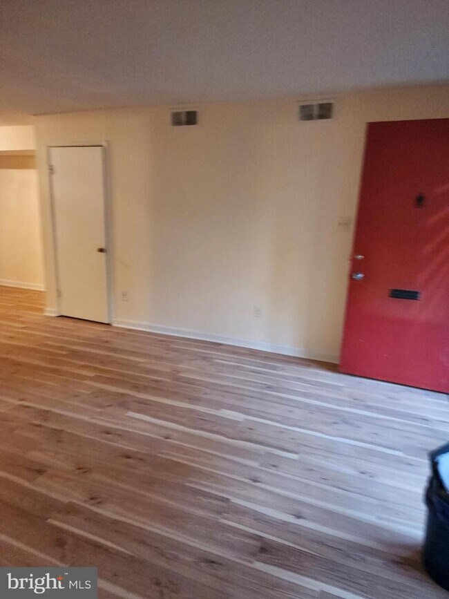 Building Photo - 7155 Donnell Pl