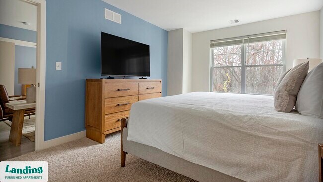 Building Photo - 2 Trl Run