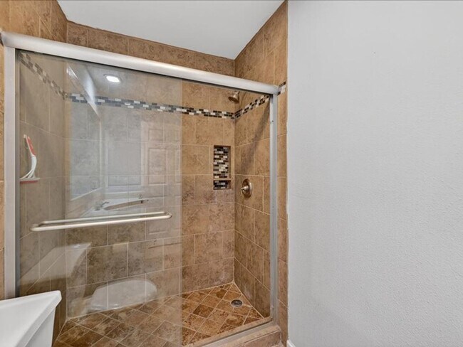 Building Photo - 2 bedroom 2bathroom Duplex Arlington 76017