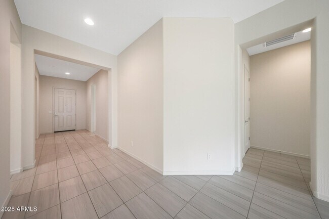 Building Photo - 32360 N 133rd Dr