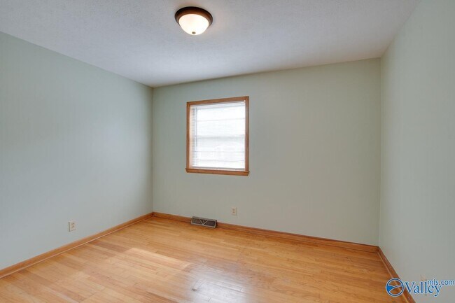Building Photo - 3902 Mccalley Pl