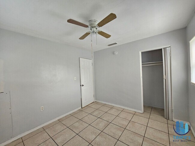 Building Photo - 1212 W Marjorie St