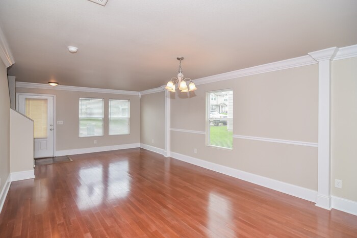 Building Photo - 134 Whitestone Dr NE