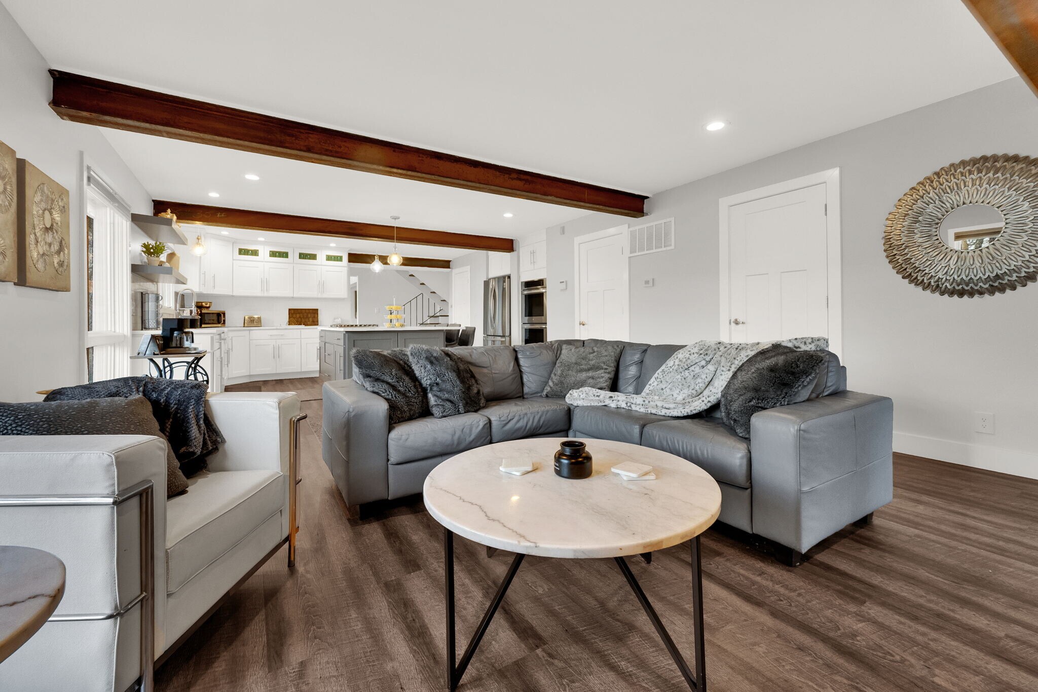 Building Photo - 2578 Dimple Dell Rd