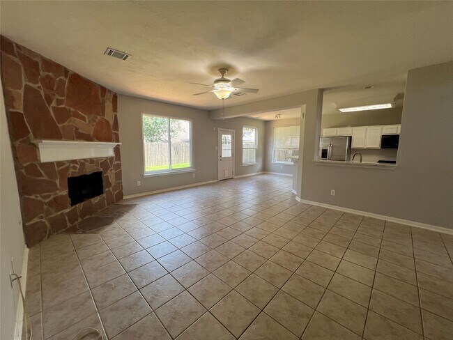 Building Photo - 11718 Short Trail Ln