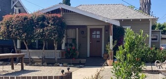 Building Photo - 4427 Clayton Ave
