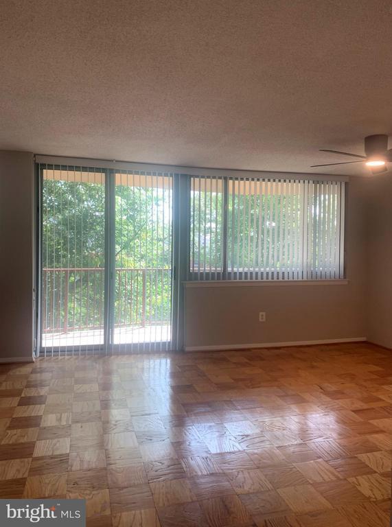 Building Photo - 5353 Columbia Pike