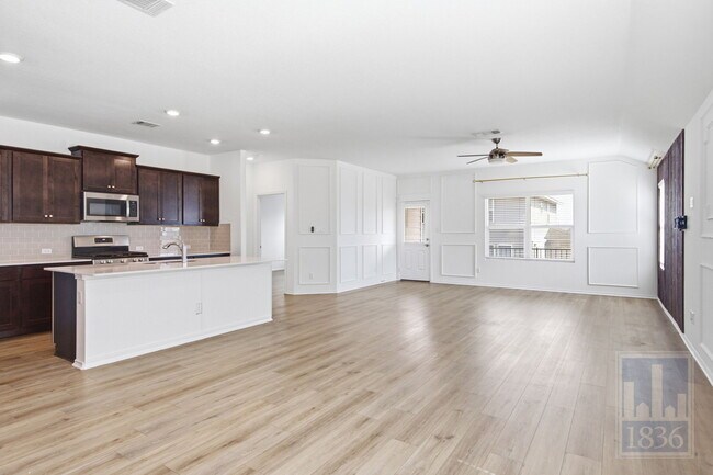 Building Photo - 5913 Toscana Trace