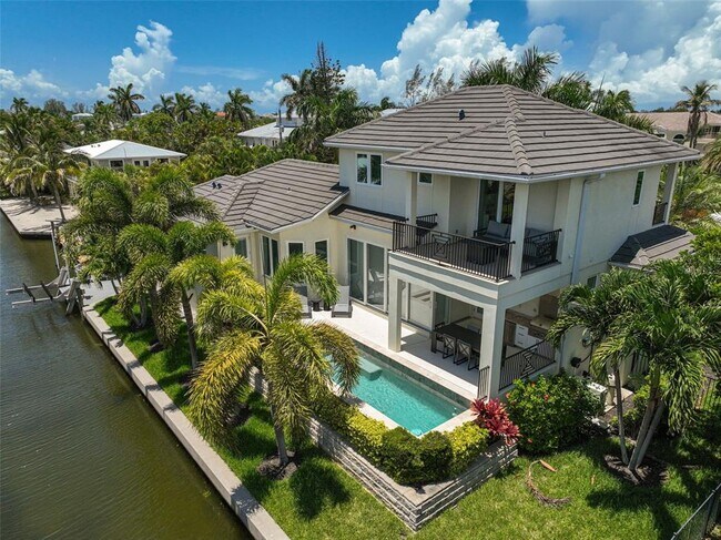 Building Photo - 830 Tarawitt Dr