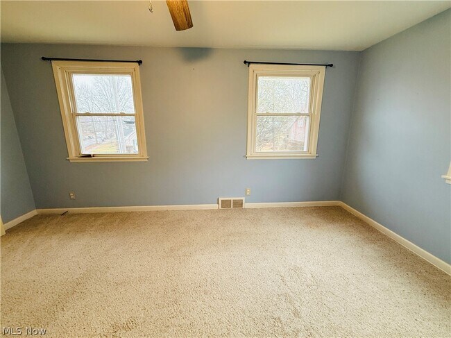 Building Photo - 1602 Logan Ave NW