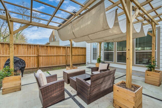 Building Photo - 4209 New Orleans St