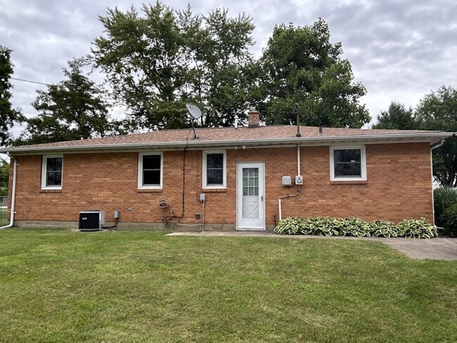 Building Photo - 3738 Green Acre Dr