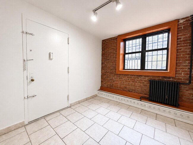 Floorplan - 3133 Broadway