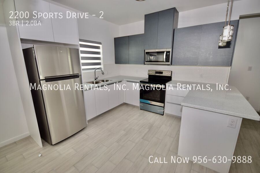 Building Photo - 2200 S Sports Dr