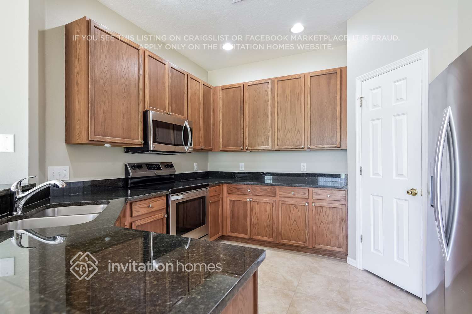 Building Photo - 26926 Stillbrook Dr