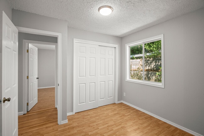 Building Photo - 215 SW 131st Ave