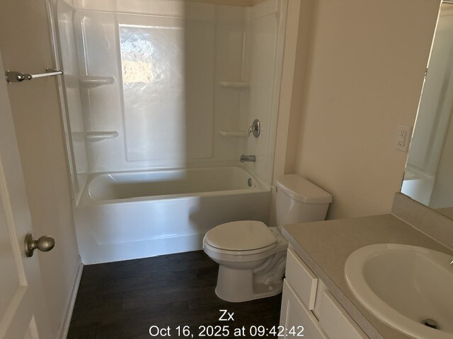 Building Photo - 192 Logrono Ct
