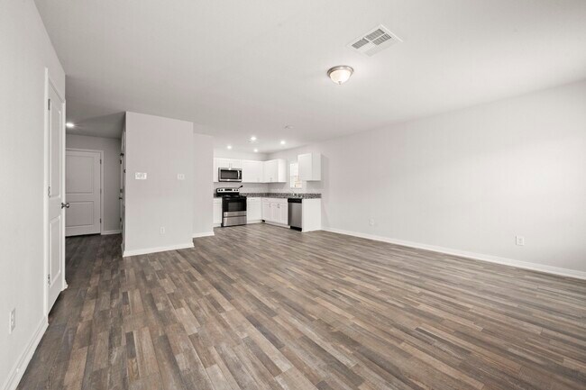 Building Photo - 15555 Taylorcrest Dr