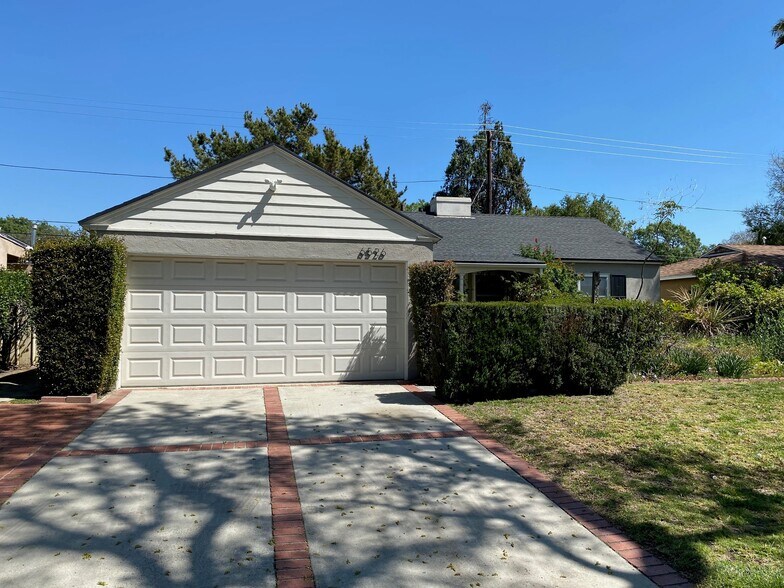 Building Photo - 6526 Van Noord Ave