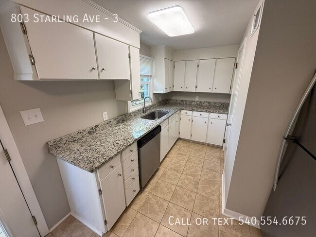 Building Photo - 803 Starling Ave