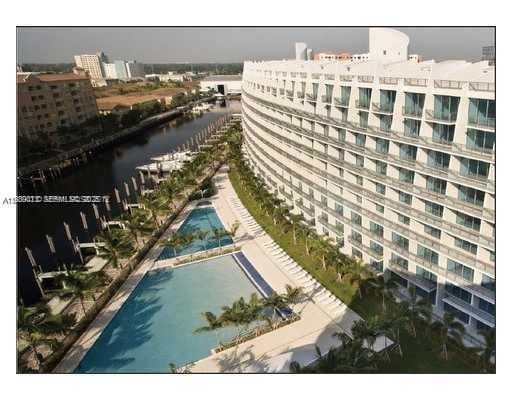 Building Photo - 2950 NE 188th St