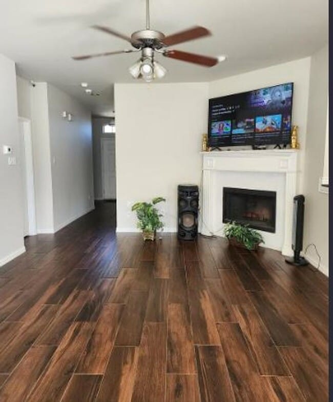 Building Photo - 2848 Trailhouse Dr