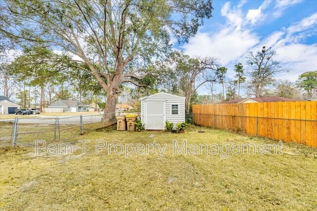 Building Photo - 117 Egret Cir