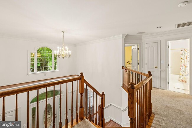 Building Photo - 11000 Farmview Way