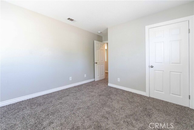 Building Photo - 33117 Eagle Point Dr