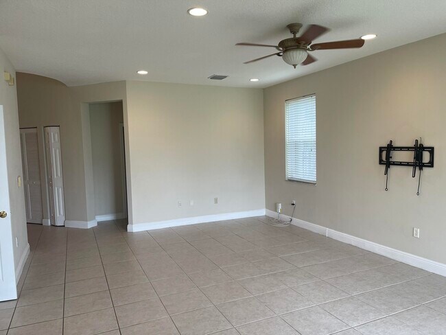 Building Photo - 9828 Stover Way