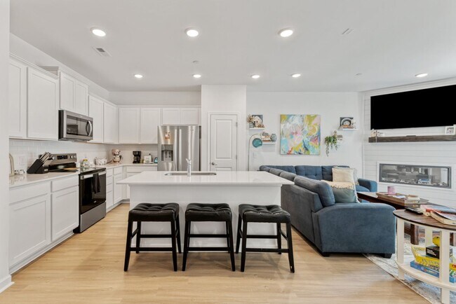 Building Photo - New Construction Charmer in Fairview