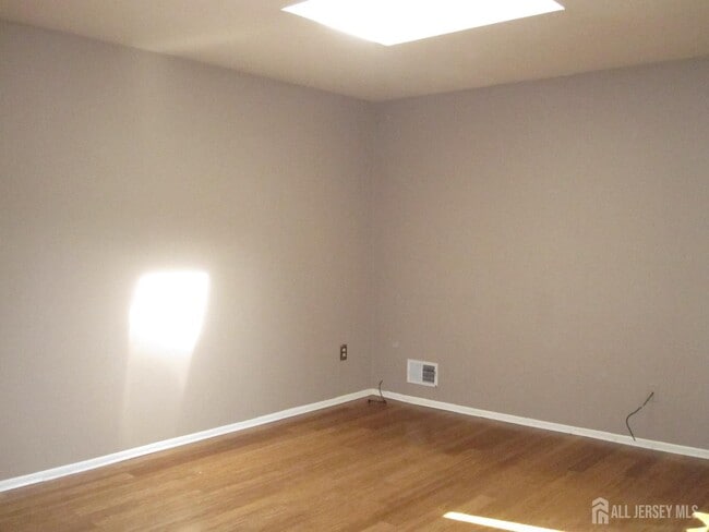 Building Photo - 202 Goldmine Ln