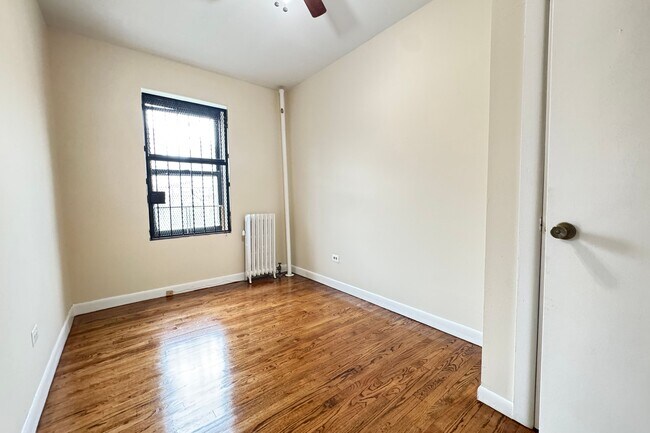 Building Photo - 55 Tiemann Pl